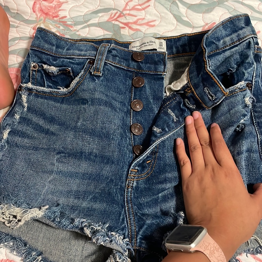 Abercrombie & Fitch High Rise Mom Short Size 24/00